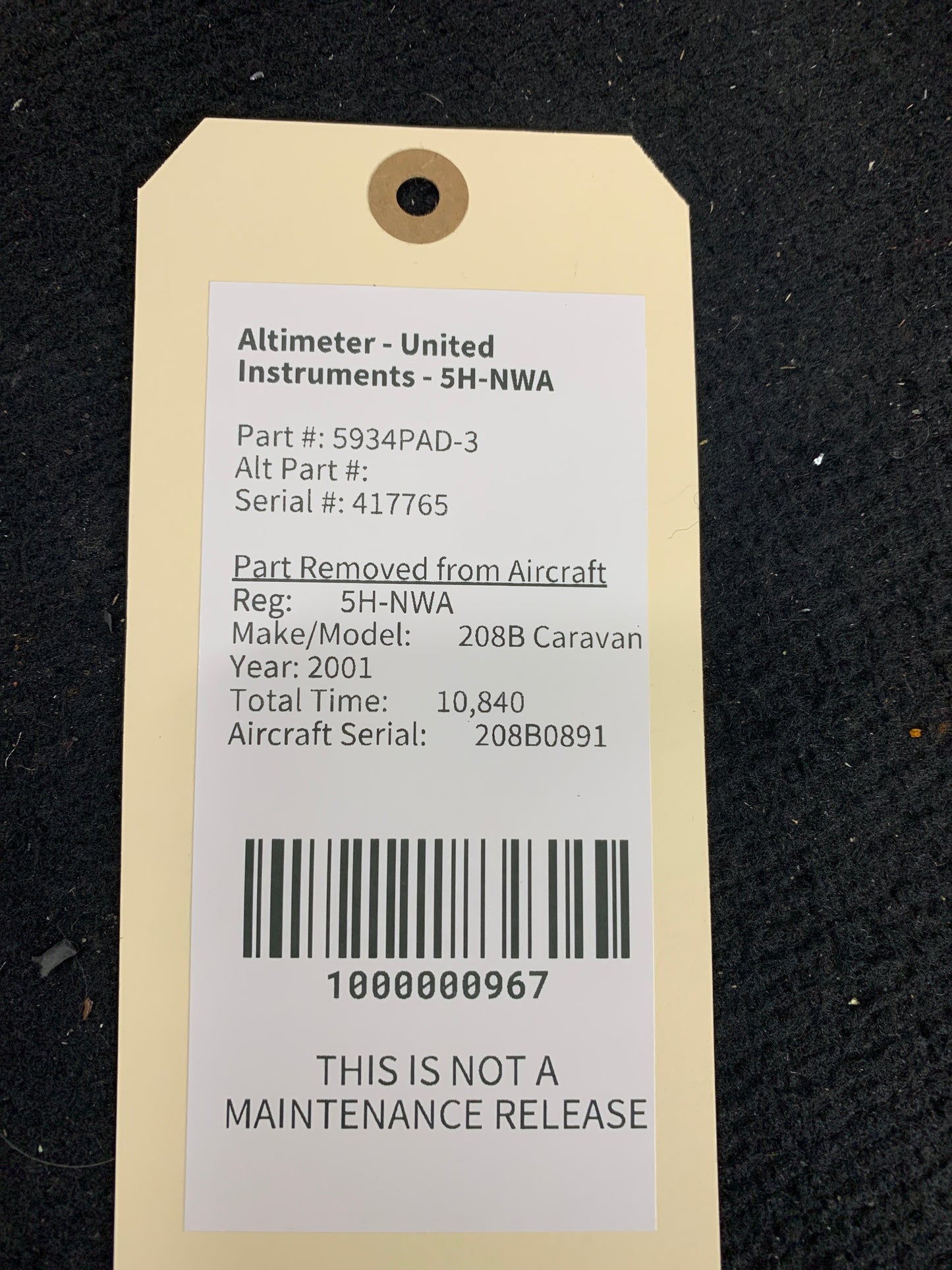 Altimeter - United Instruments - 5H-NWA