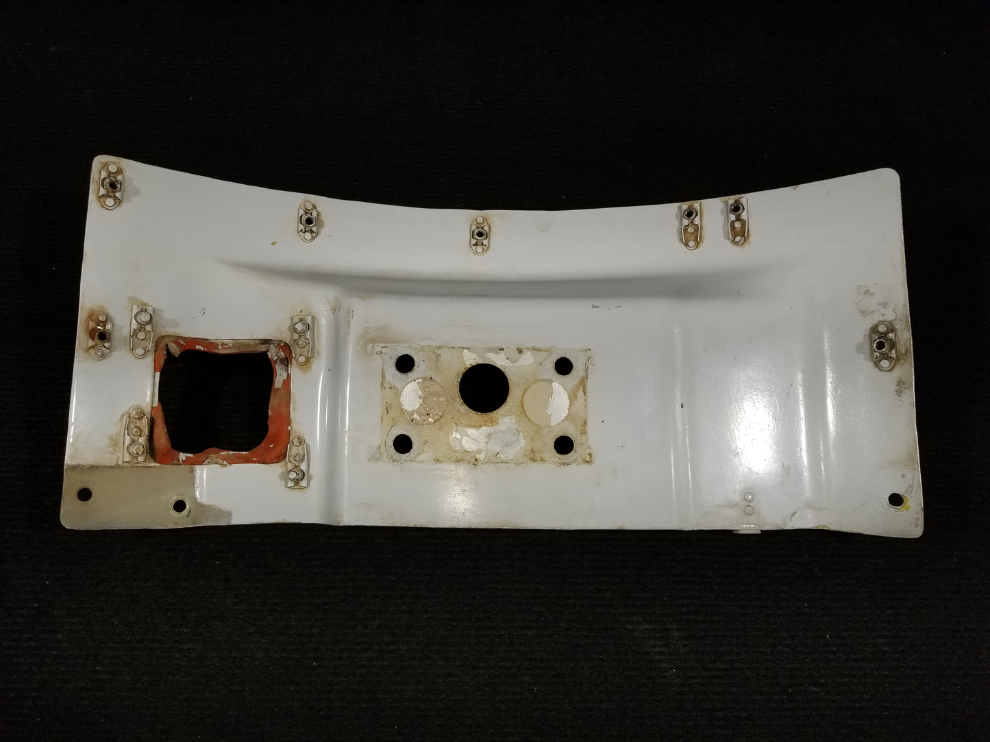 Induction Air Plenum Panel - Cessna - 5Y-BUC