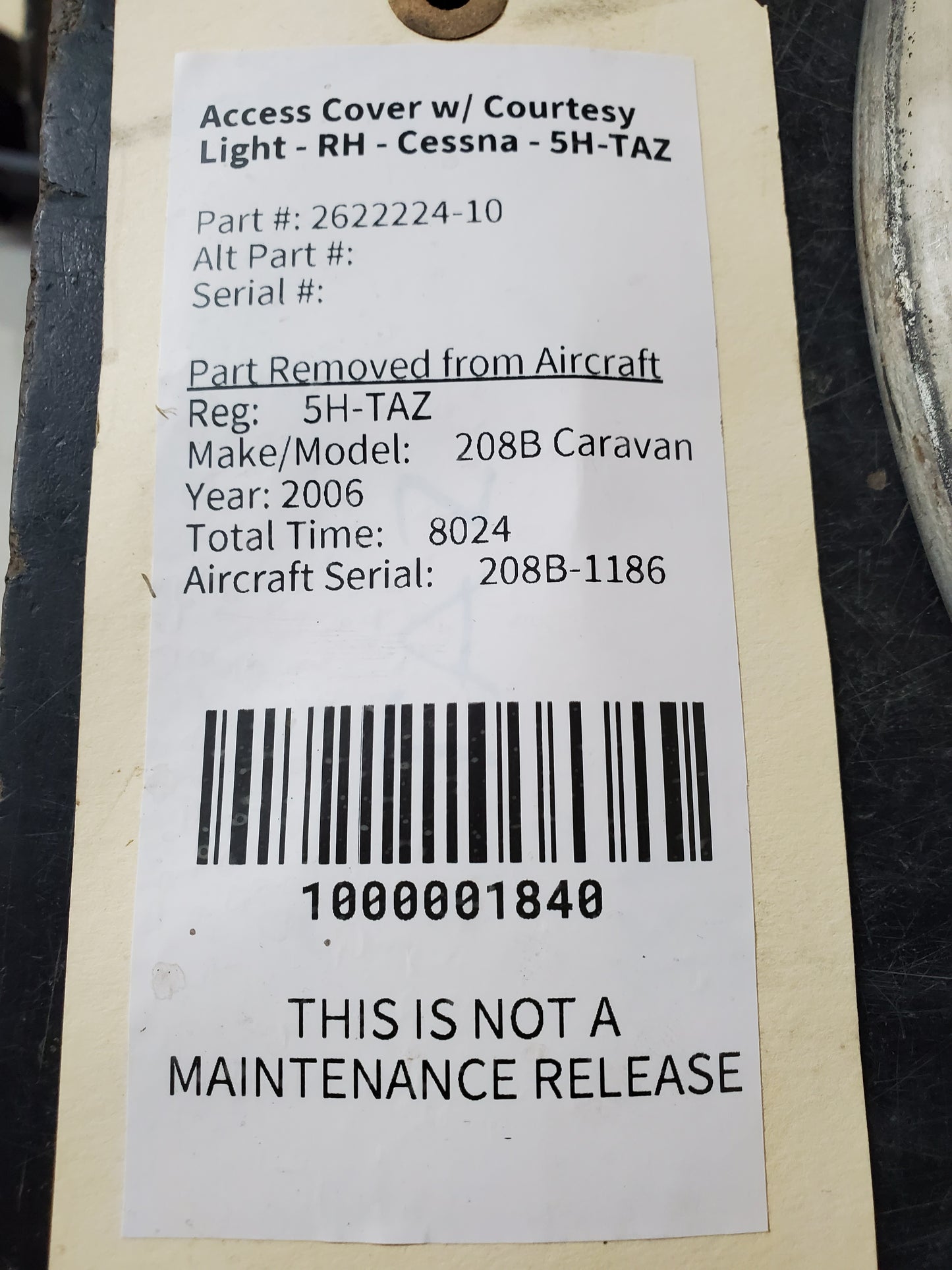 Access Cover w/ Courtesy Light - RH - Cessna - 5H-TAZ