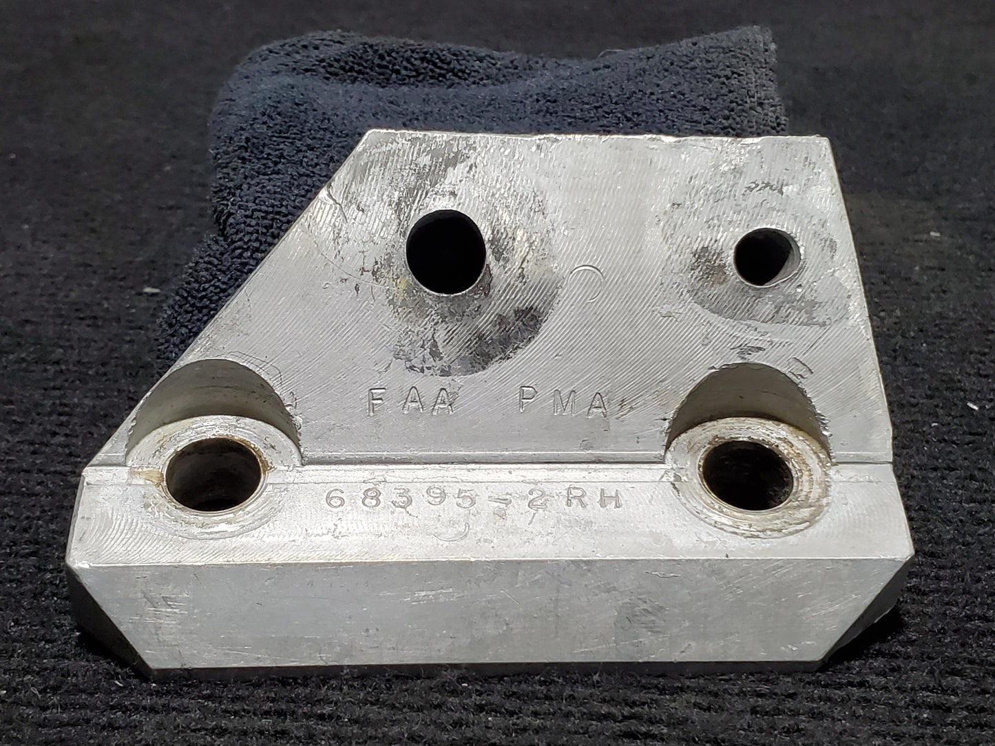 Float Fitting RH - Edo - C-FCDN