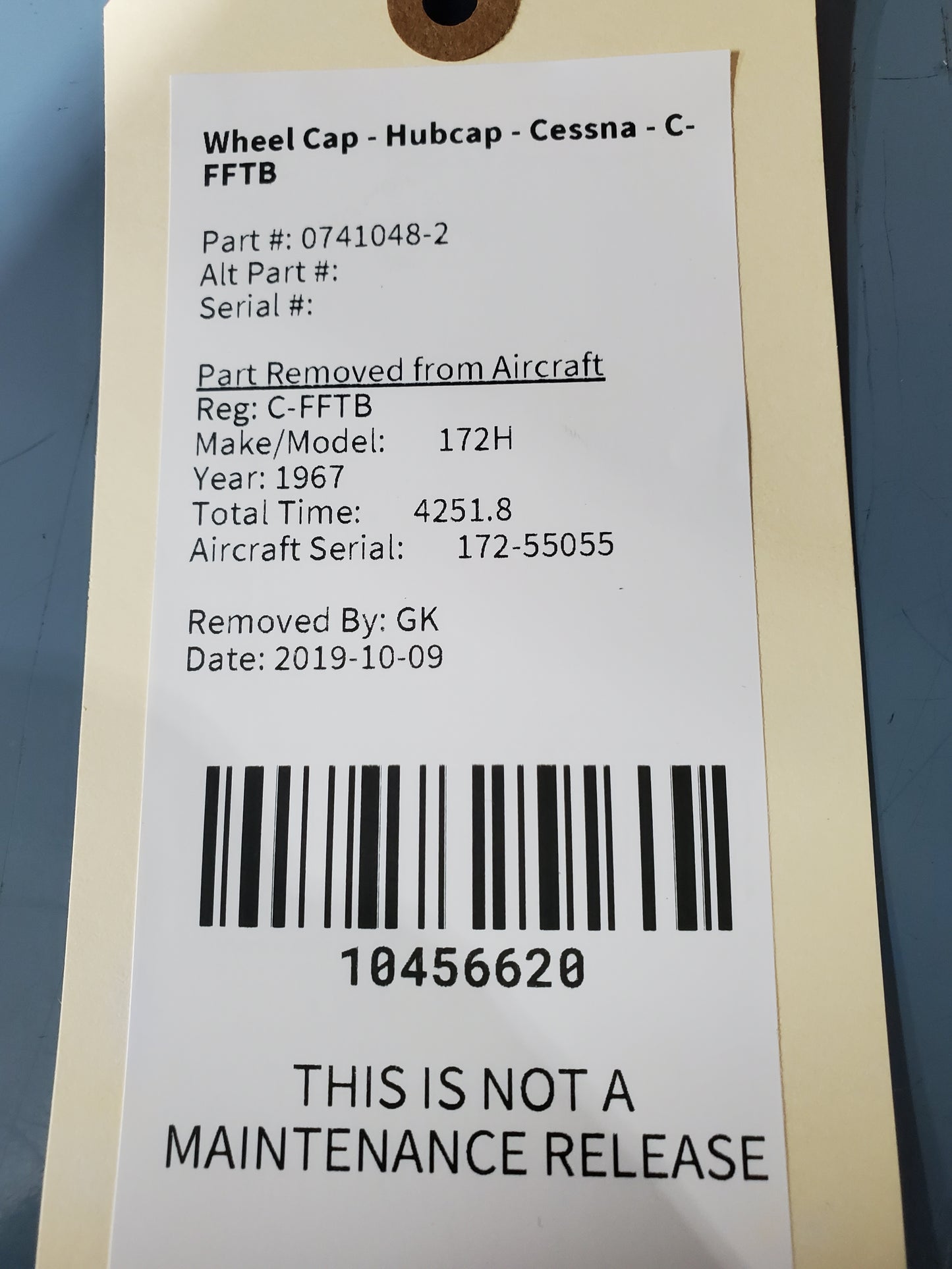 Wheel Cap - Hubcap - Cessna - C-FFTB