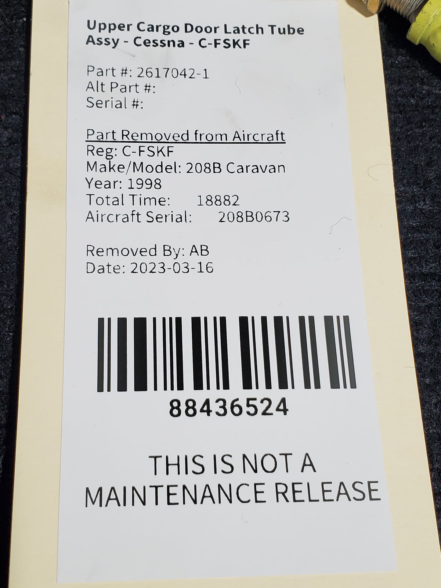 Upper Cargo Door Latch Tube Assy - Cessna - C-MISC