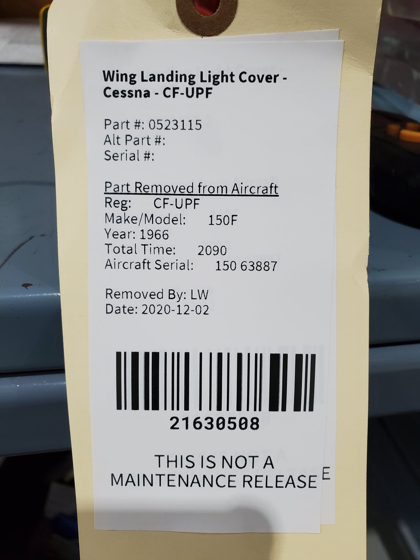 Wing Landing Light Cover - Cessna - CF-UPF
