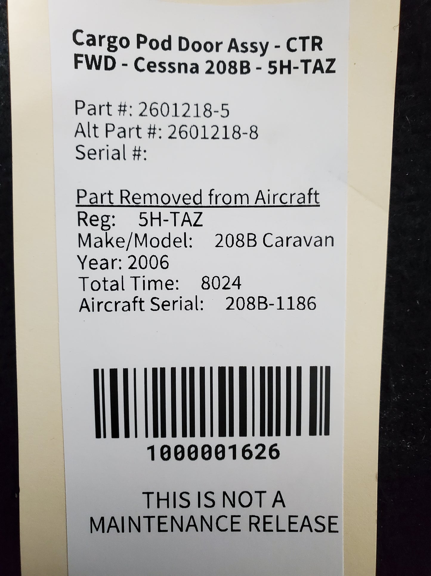 Cargo Pod Door Assy - CTR FWD - Cessna 208B - 5H-TAZ