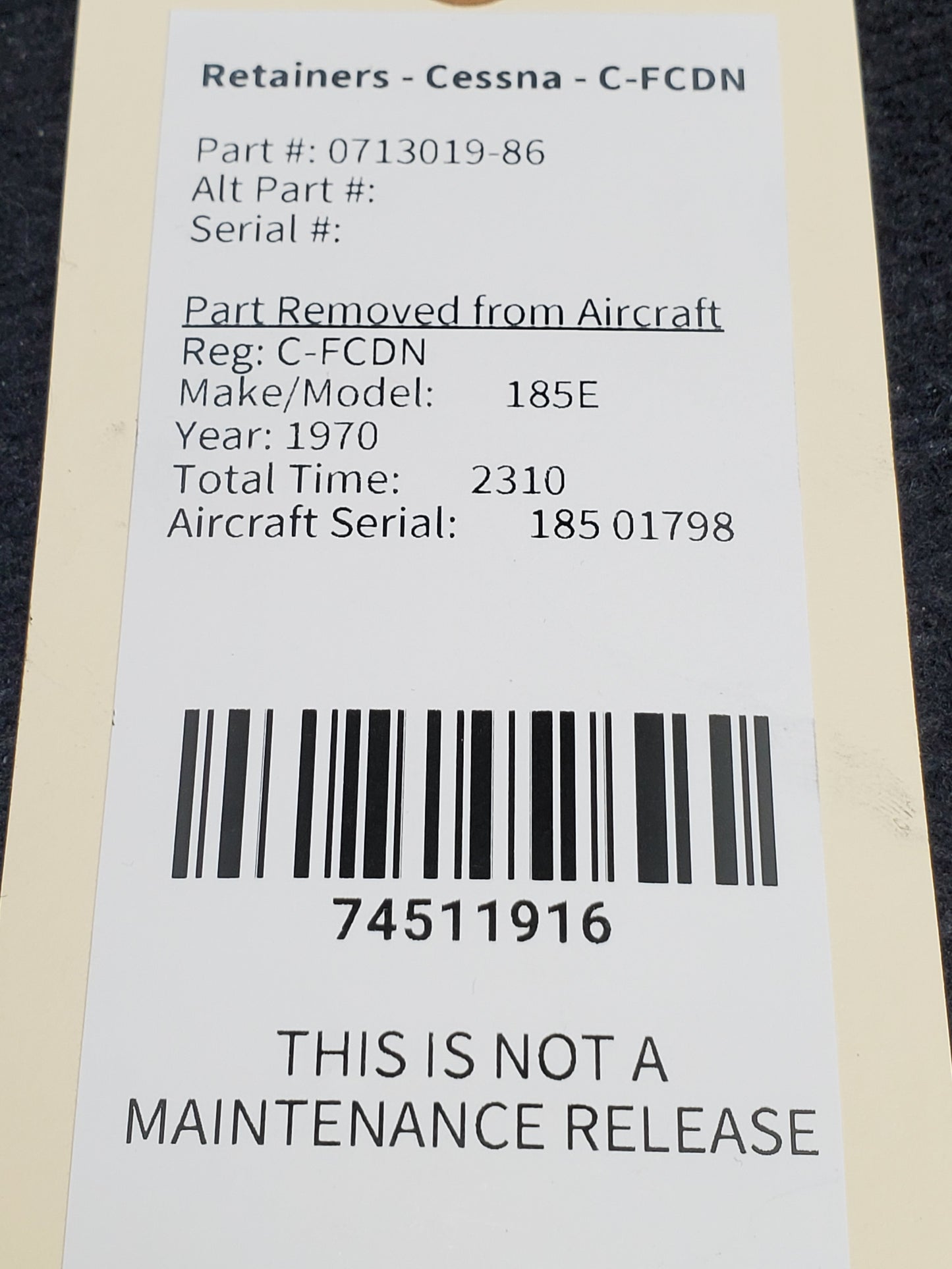 Retainers - Cessna - C-FCDN