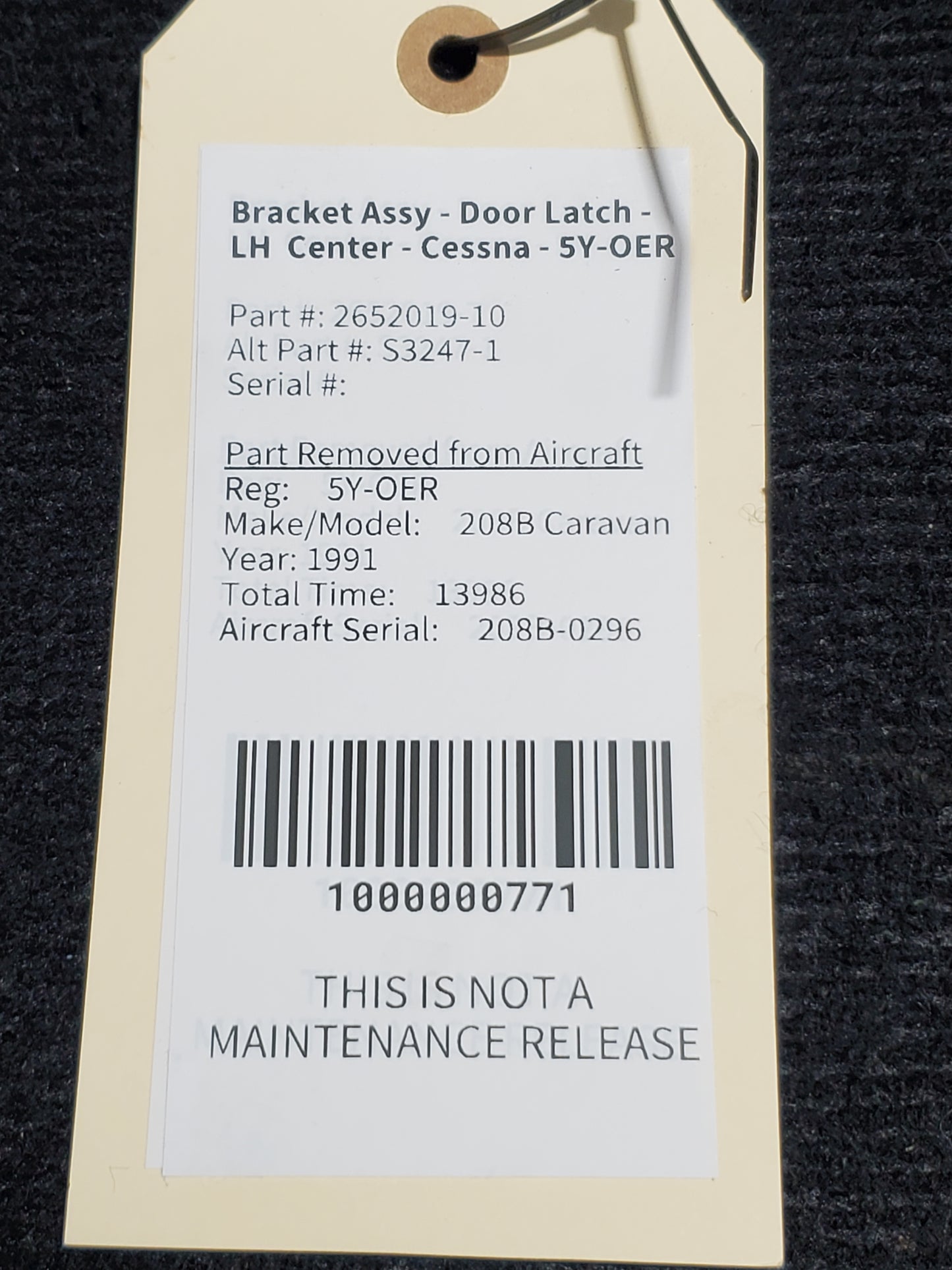 Bracket Assy - Door Latch - LH Center - Cessna - 5Y-OER
