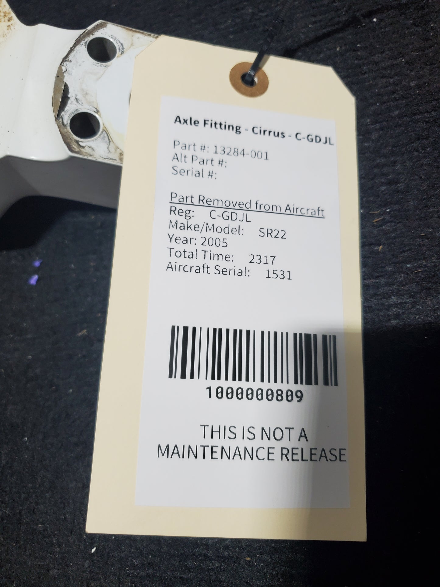 Axle Fitting - Cirrus - C-GDJL