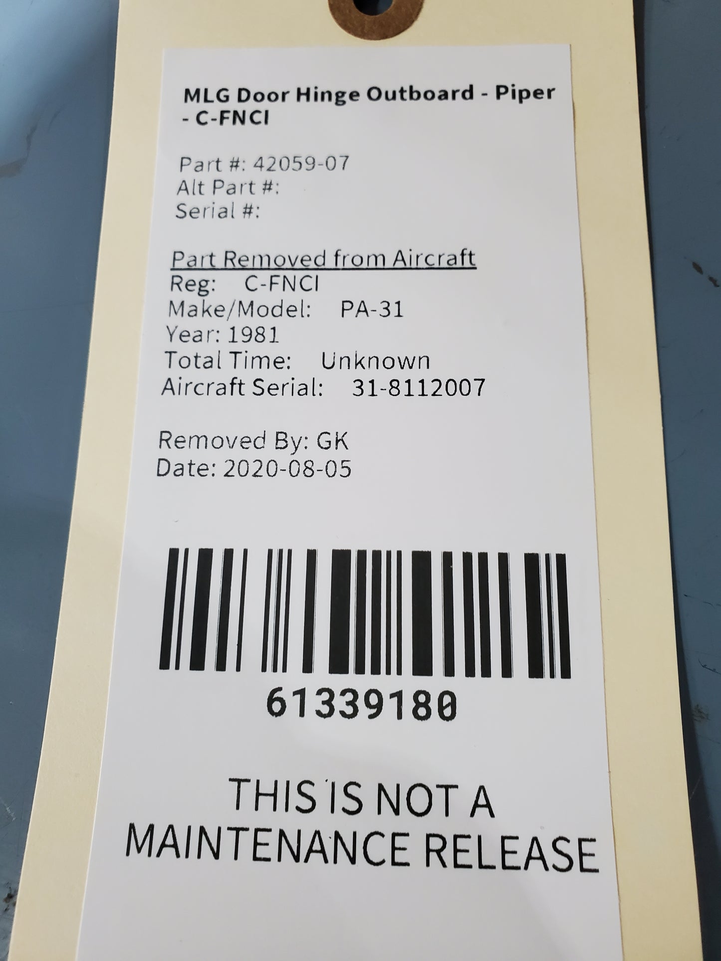 MLG Door Hinge Outboard - Piper - C-FNCI