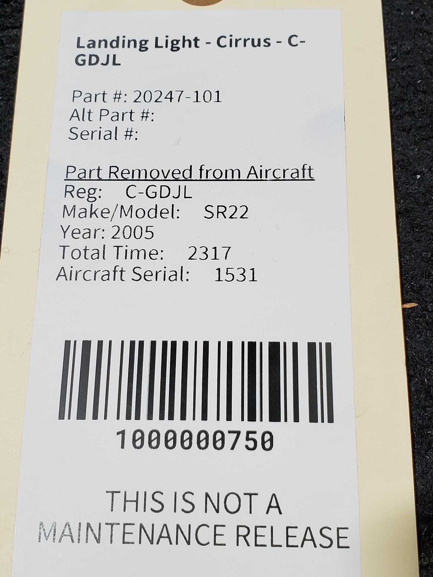 Landing Light - Cirrus - C-GDJL