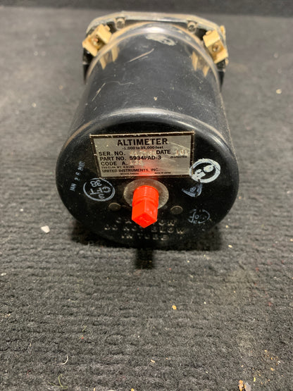 Altimeter - United Instruments - 5H-NWA