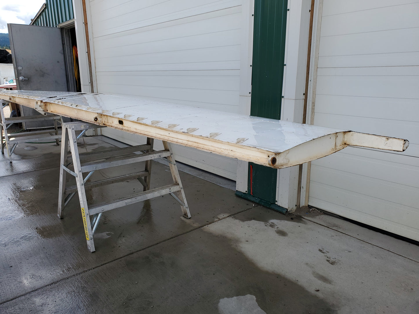Horizontal Stabilizer - 5Y-OER