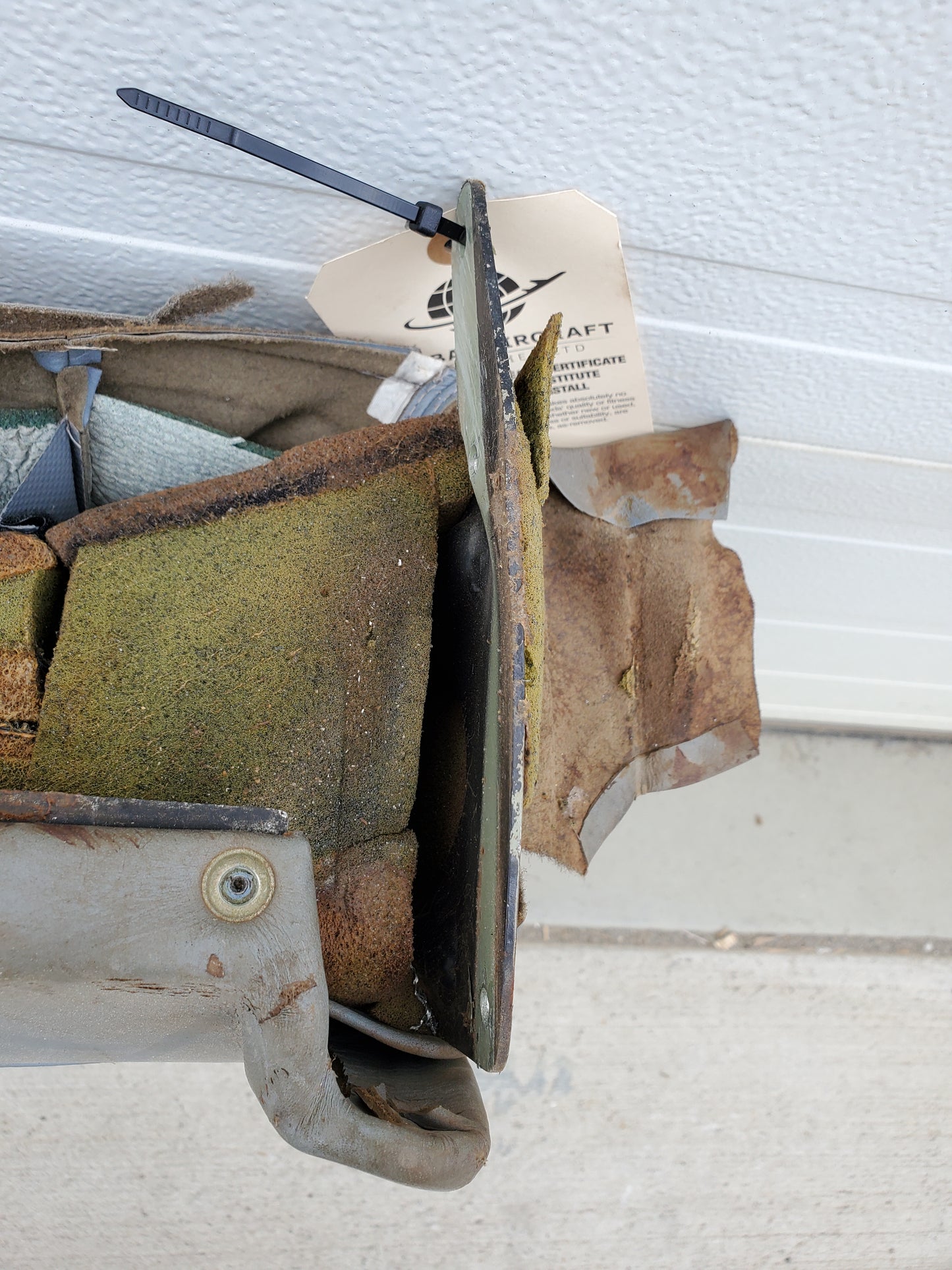 Bench Seat Assembly - Cessna - 5H-NWA - 4 of 4
