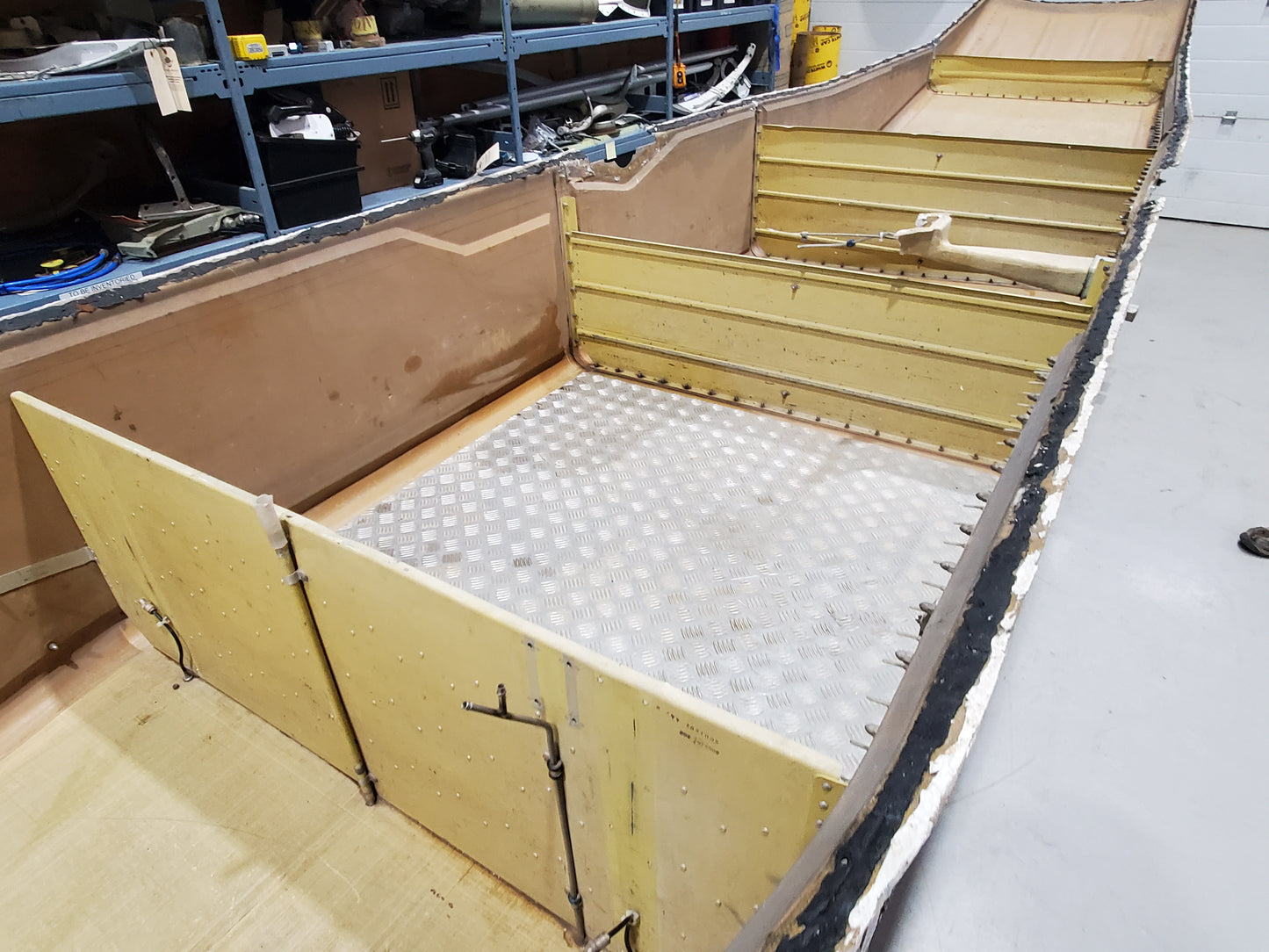 Cargo Pod - Cessna 208B - 5Y-ZBW