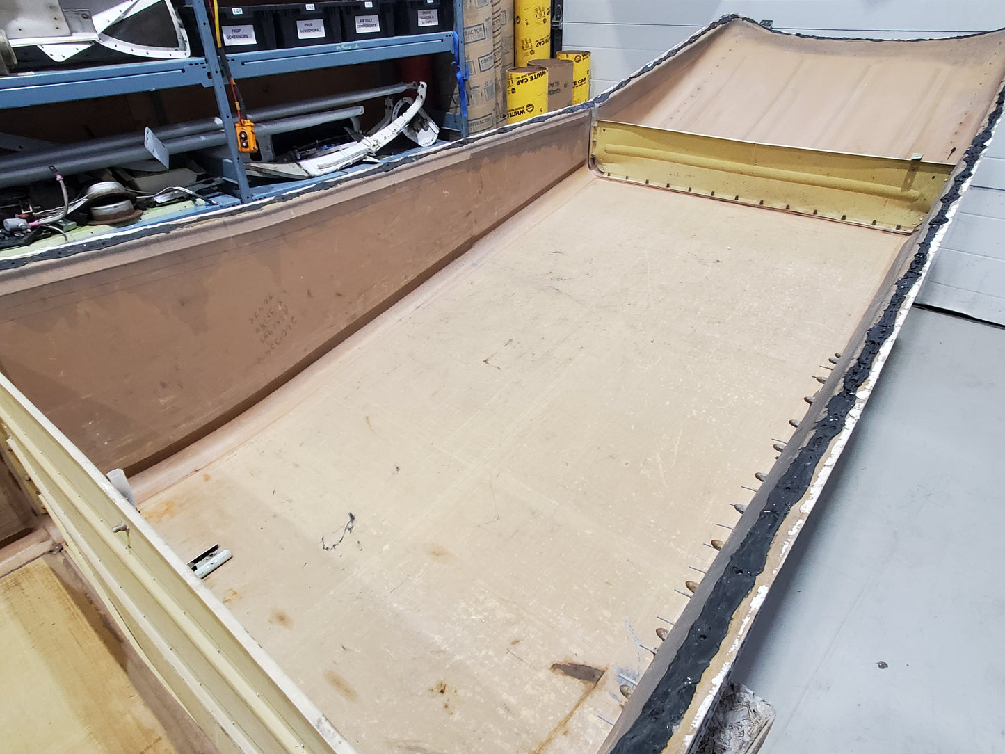 Cargo Pod - Cessna 208B - 5Y-ZBW