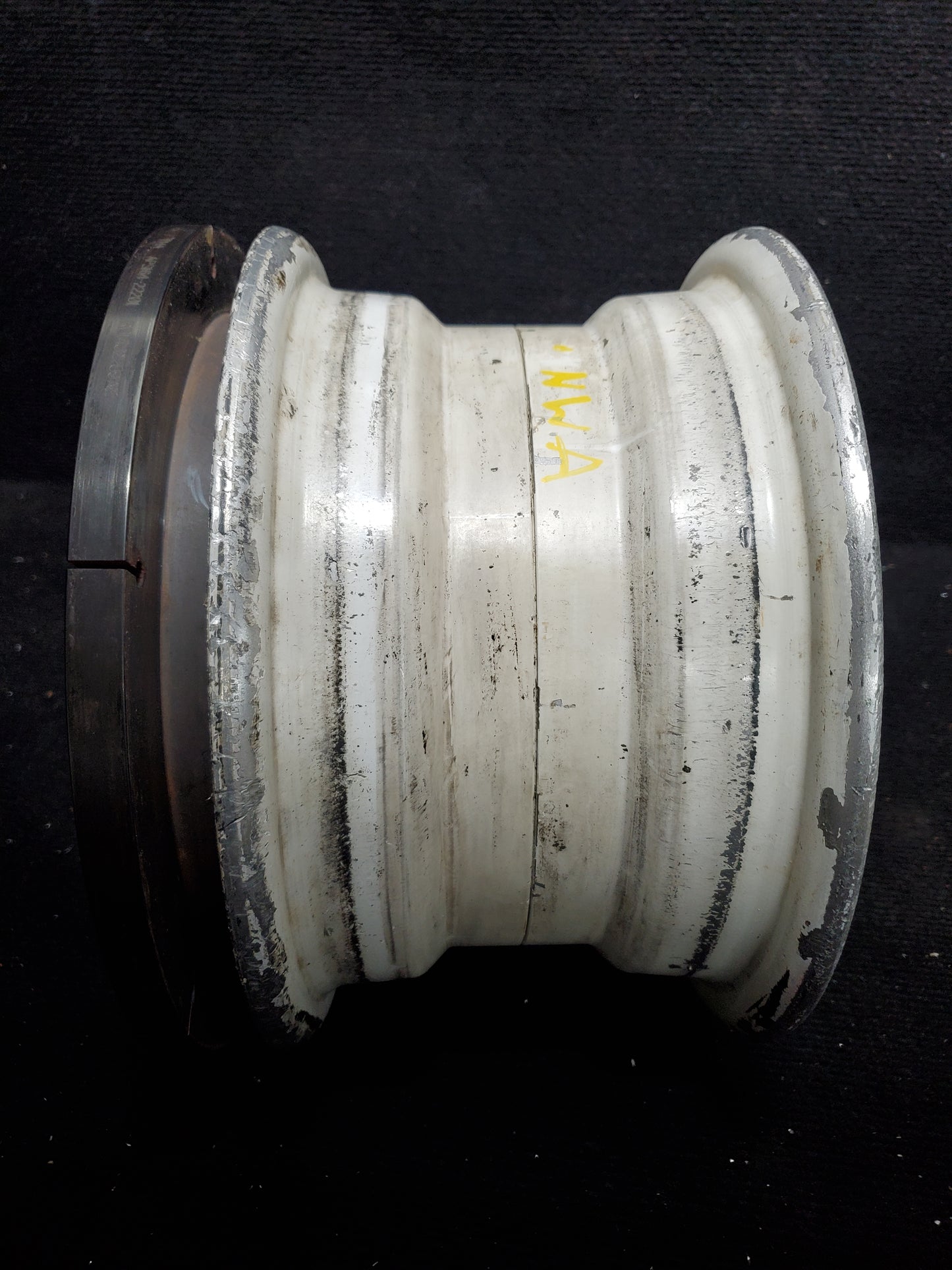 MLG Wheel Assy - Cessna 208B Caravan - Cleveland - 5H-NWA - 1 of 2