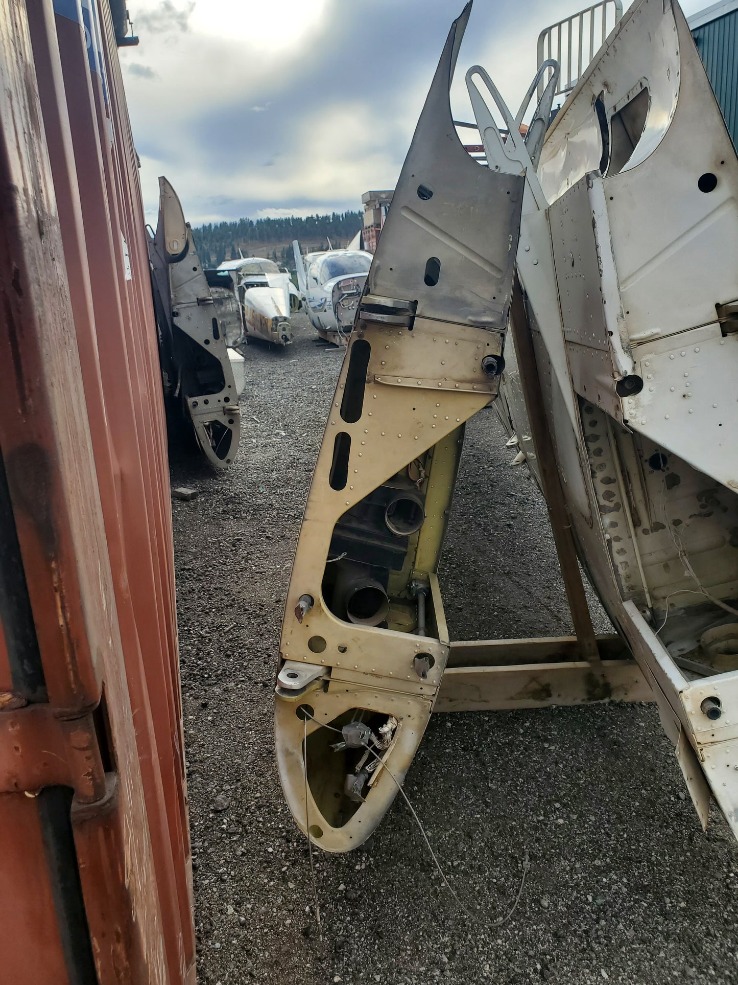 RH Wing - Cessna Caravan 208B - 5Y-ZBW