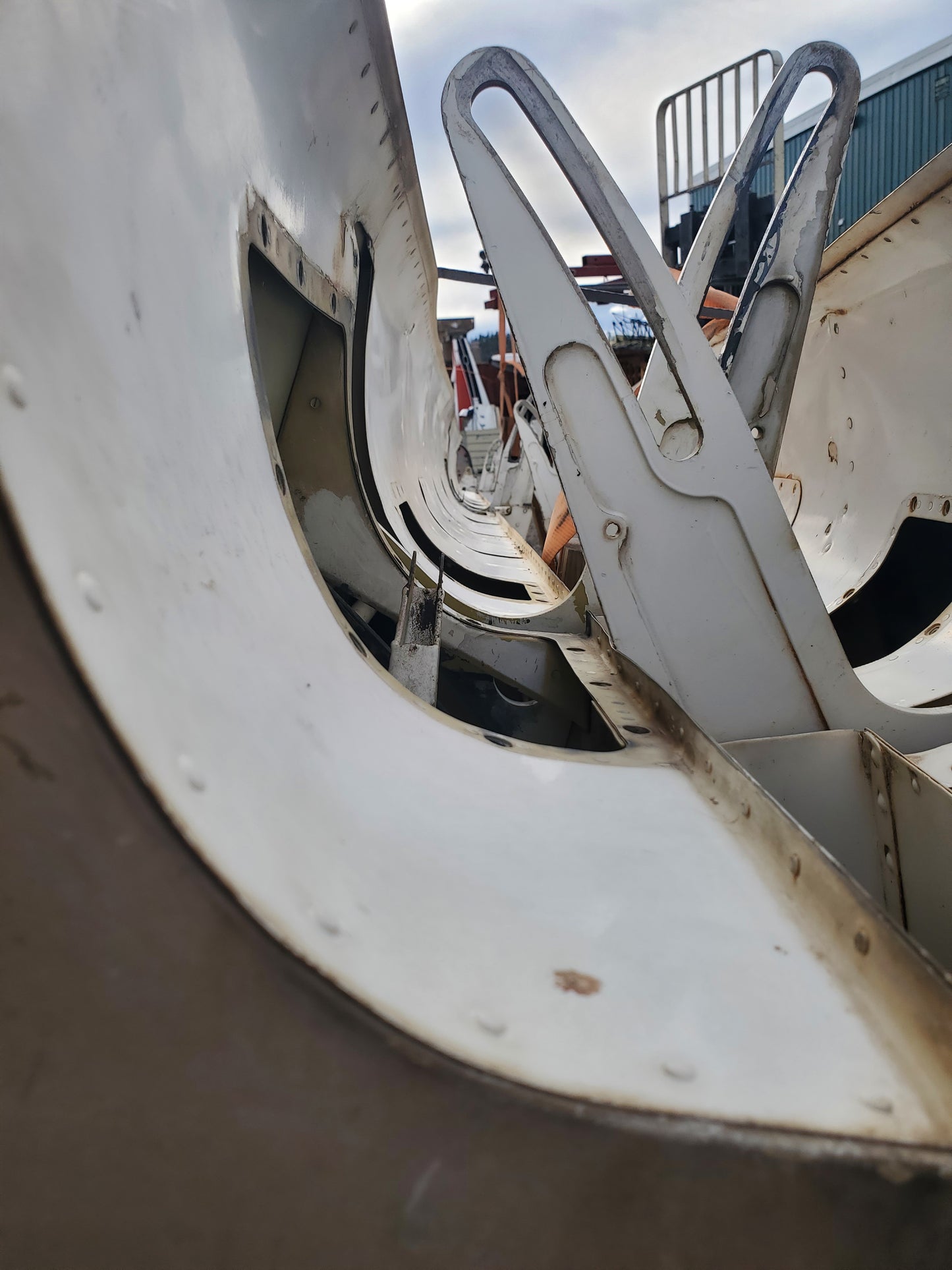 RH Wing - Cessna Caravan 208B - 5Y-ZBW