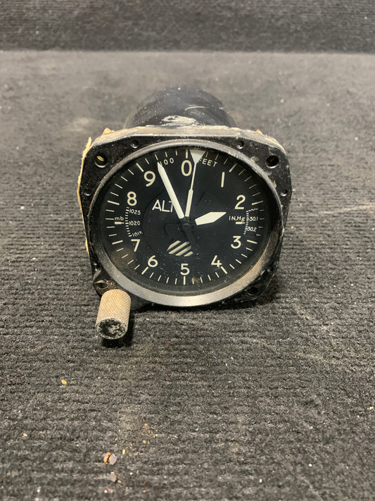 Altimeter - United Instruments - 5H-NWA