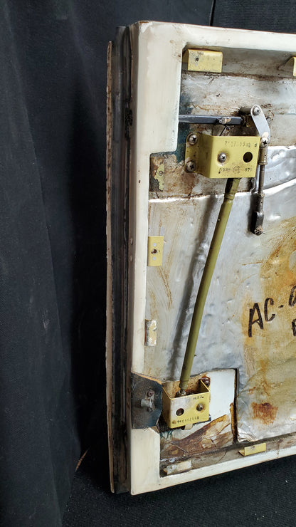 Cargo Door Assy - Lower - Cessna 208B Caravan - 5Y-OER