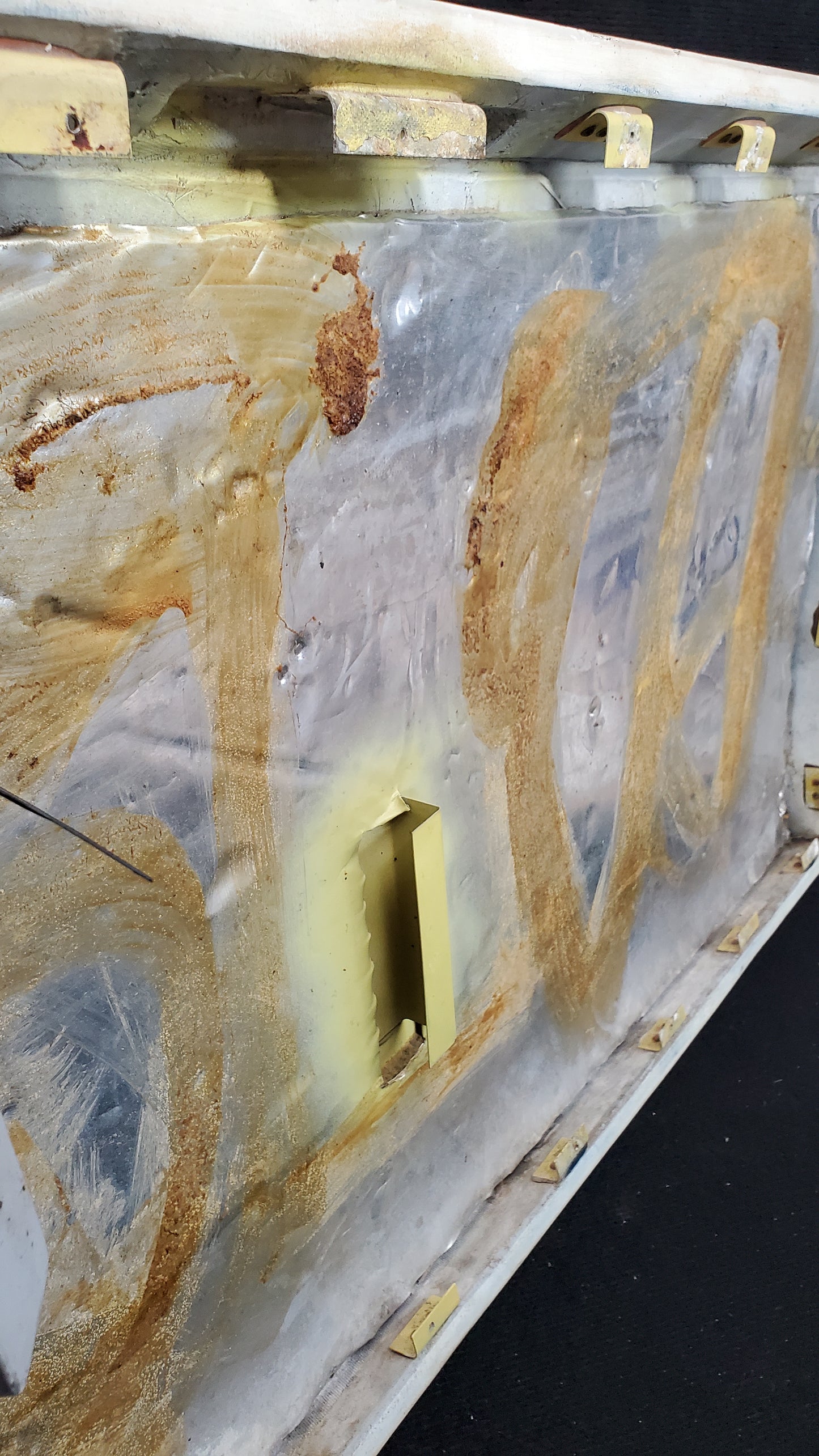 Cargo Door Assy - Lower - Cessna 208B Caravan - 5Y-OER