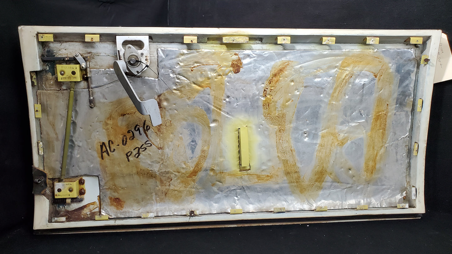 Cargo Door Assy - Lower - Cessna 208B Caravan - 5Y-OER