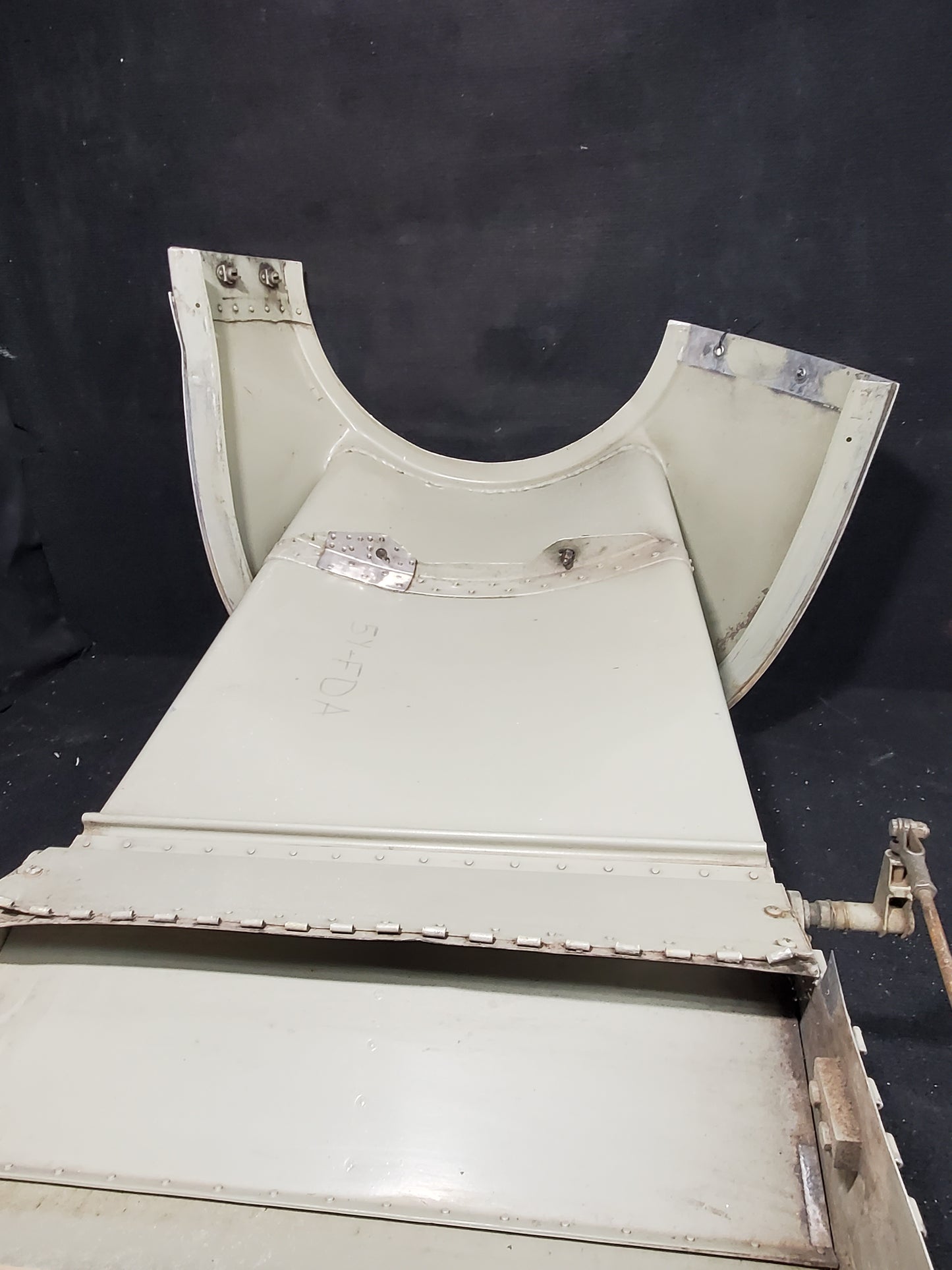 Inertial Separator and Nose Cap/Induction Inlet Assy LH - Cessna - 5Y-RNA