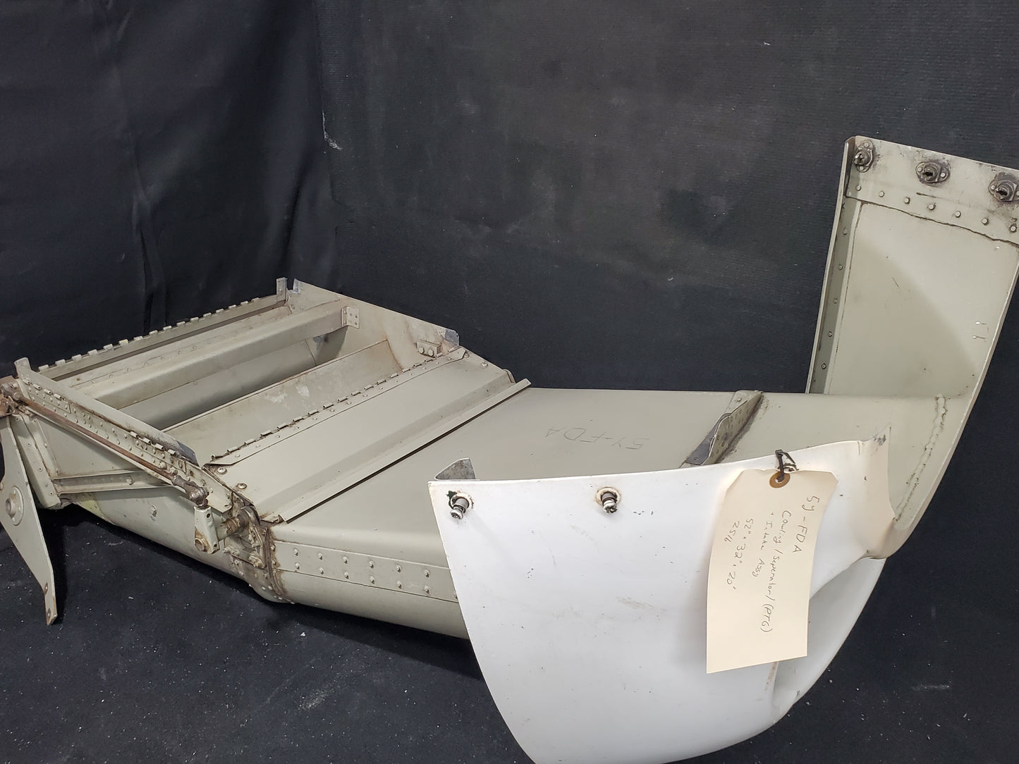 Inertial Separator and Nose Cap/Induction Inlet Assy LH - Cessna - 5Y-RNA