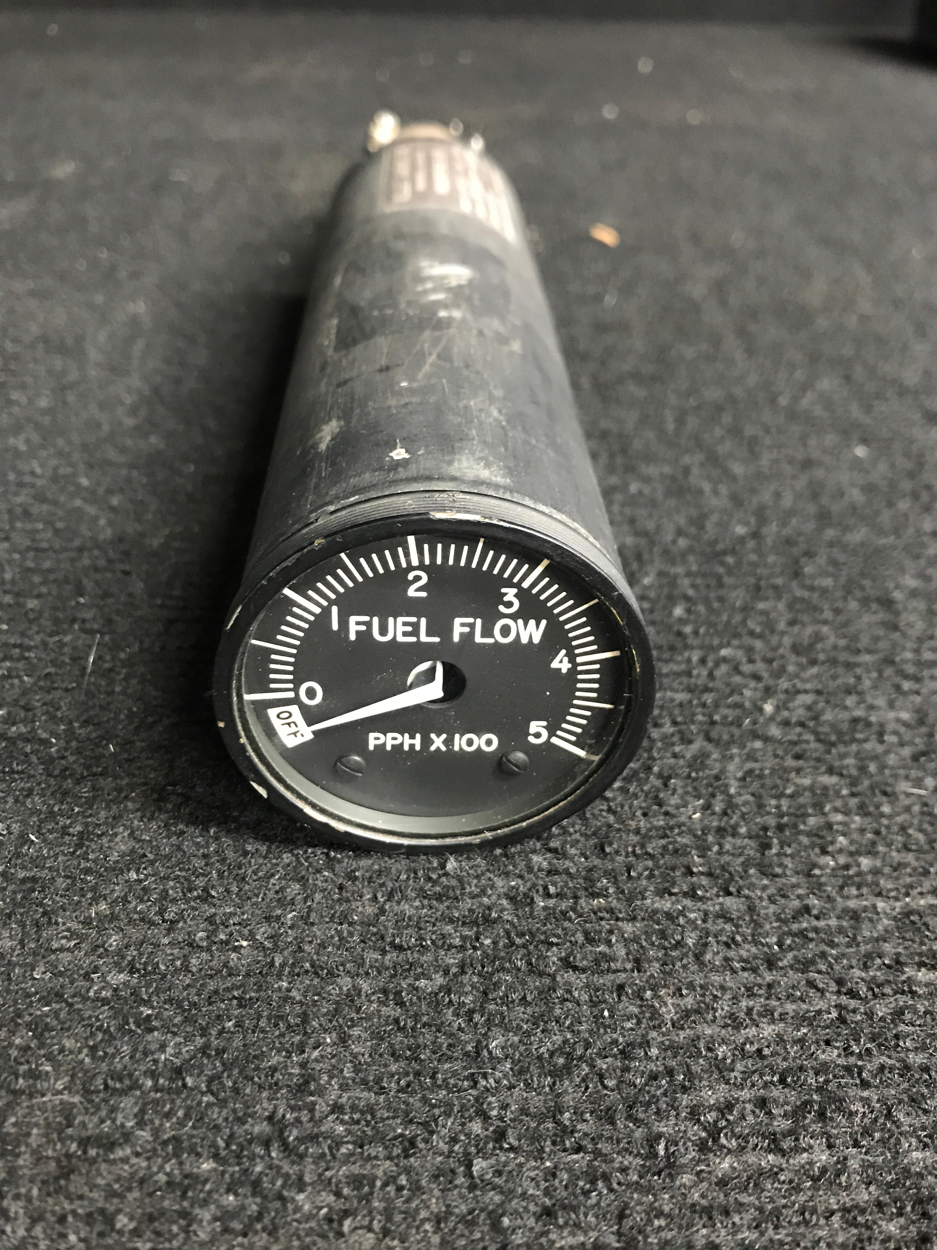 Fuel Indicator R15 Fuel Flow Indicator - Meggitt Avionics Inc. - 5-YBUC – Global Aircraft ...