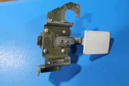 Baggage Door Latch Assembly - Cessna - C-FCDN