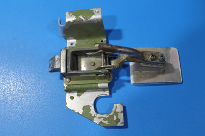 Baggage Door Latch Assembly - Cessna - C-FCDN