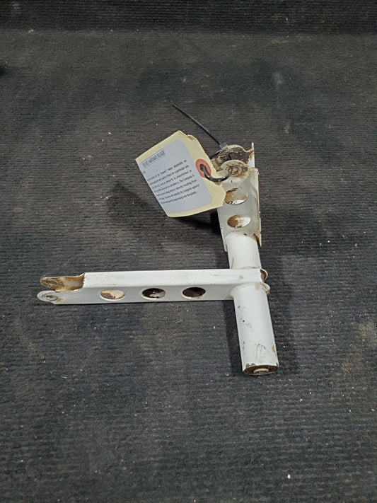 Bellcrank Assy - LH - OUTBD - Cessna - 5Y-RNA