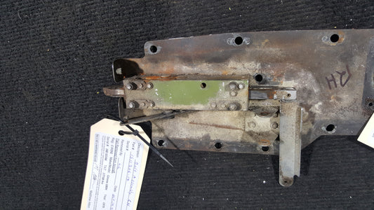 Door Latch Assembly - RH - Cessna - C-FCDQ