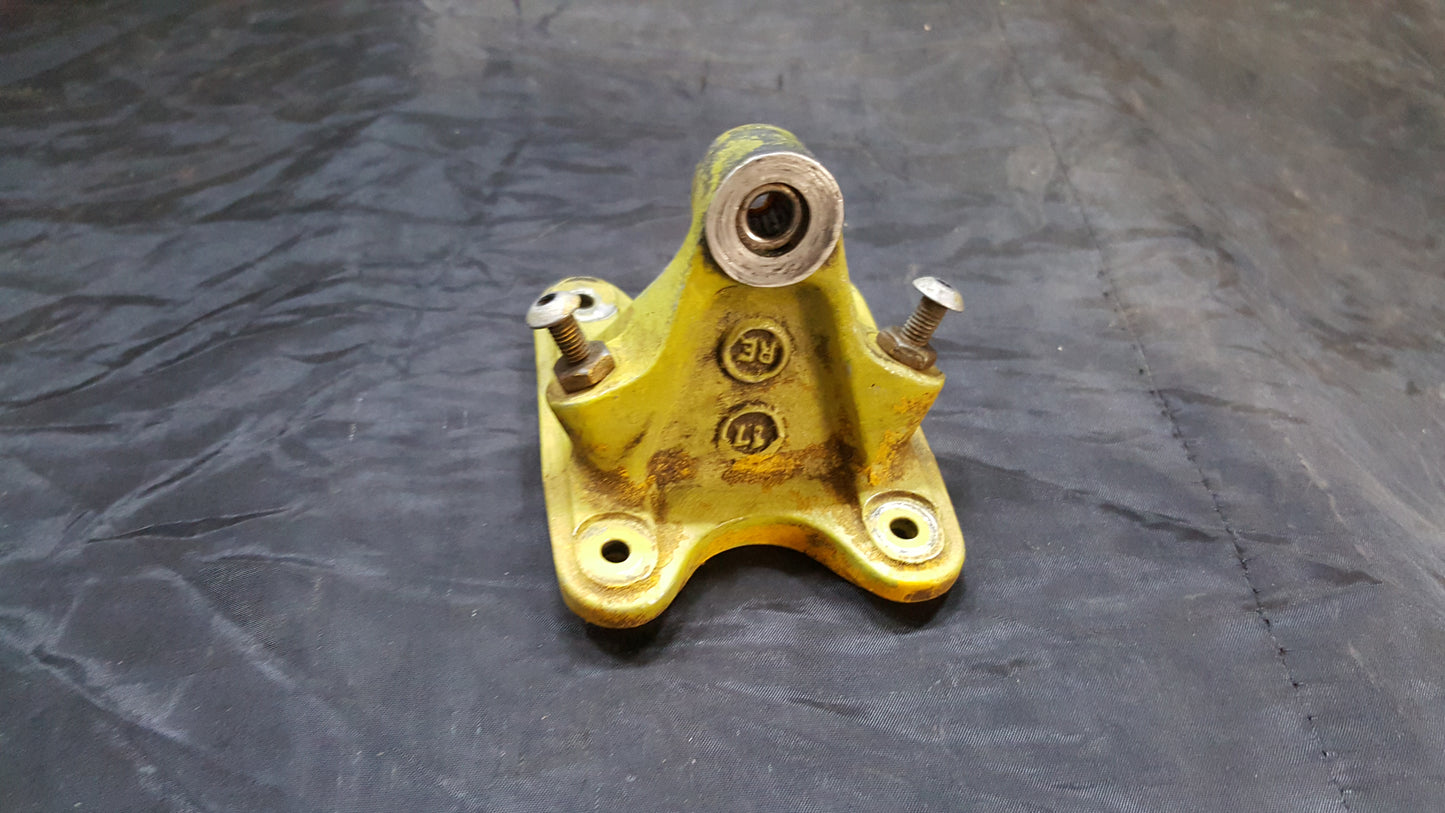 Rudder Bracket Assembly Lower - Piper - C-FKYZ