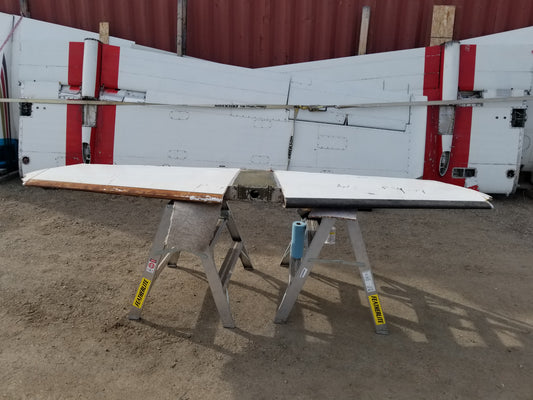 Horizontal Stabilizer - C185 - 5H-MRF
