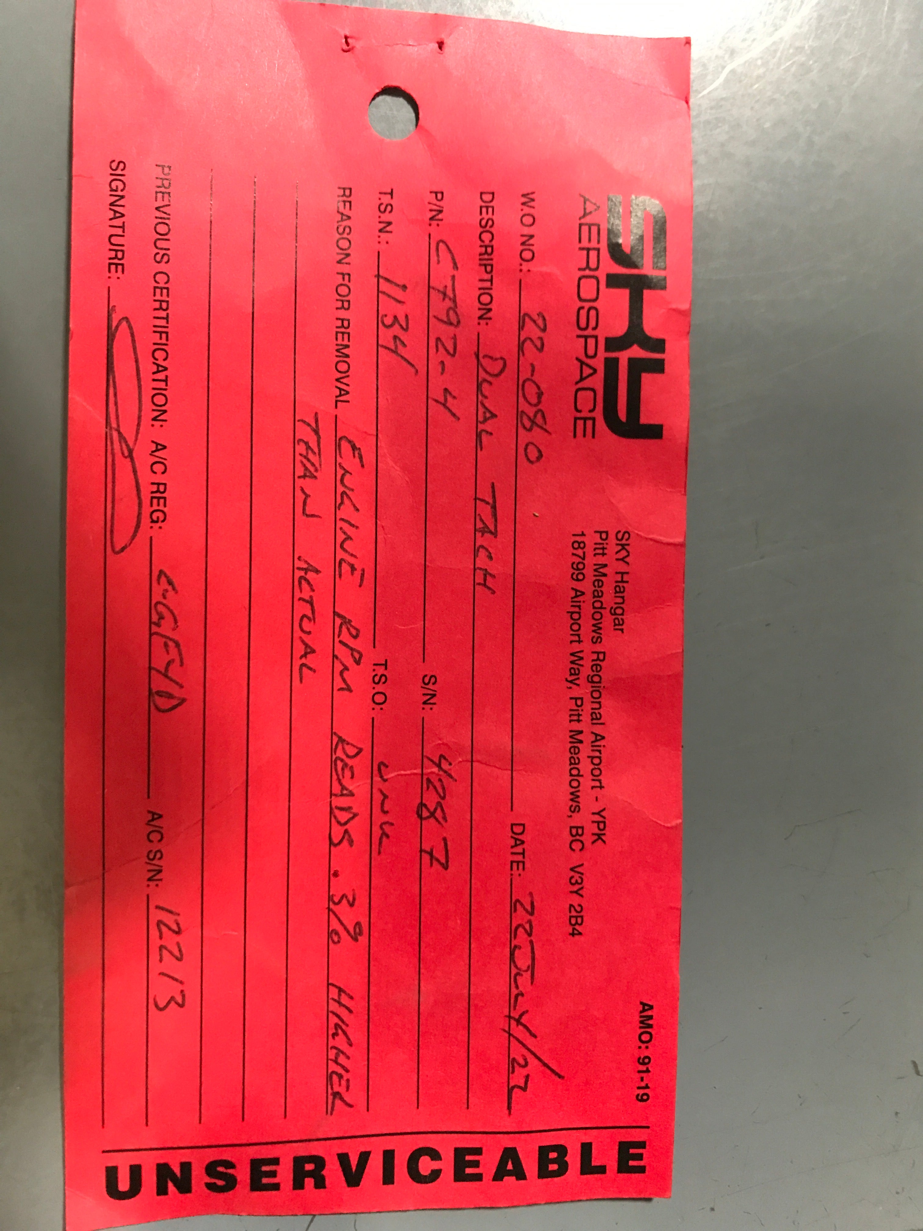 Tachometer Dual % - Phaostron - C-GFYD – Global Aircraft Industries