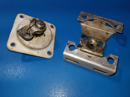 Door Handle Shaft Assembly - Cessna - C-FKXV