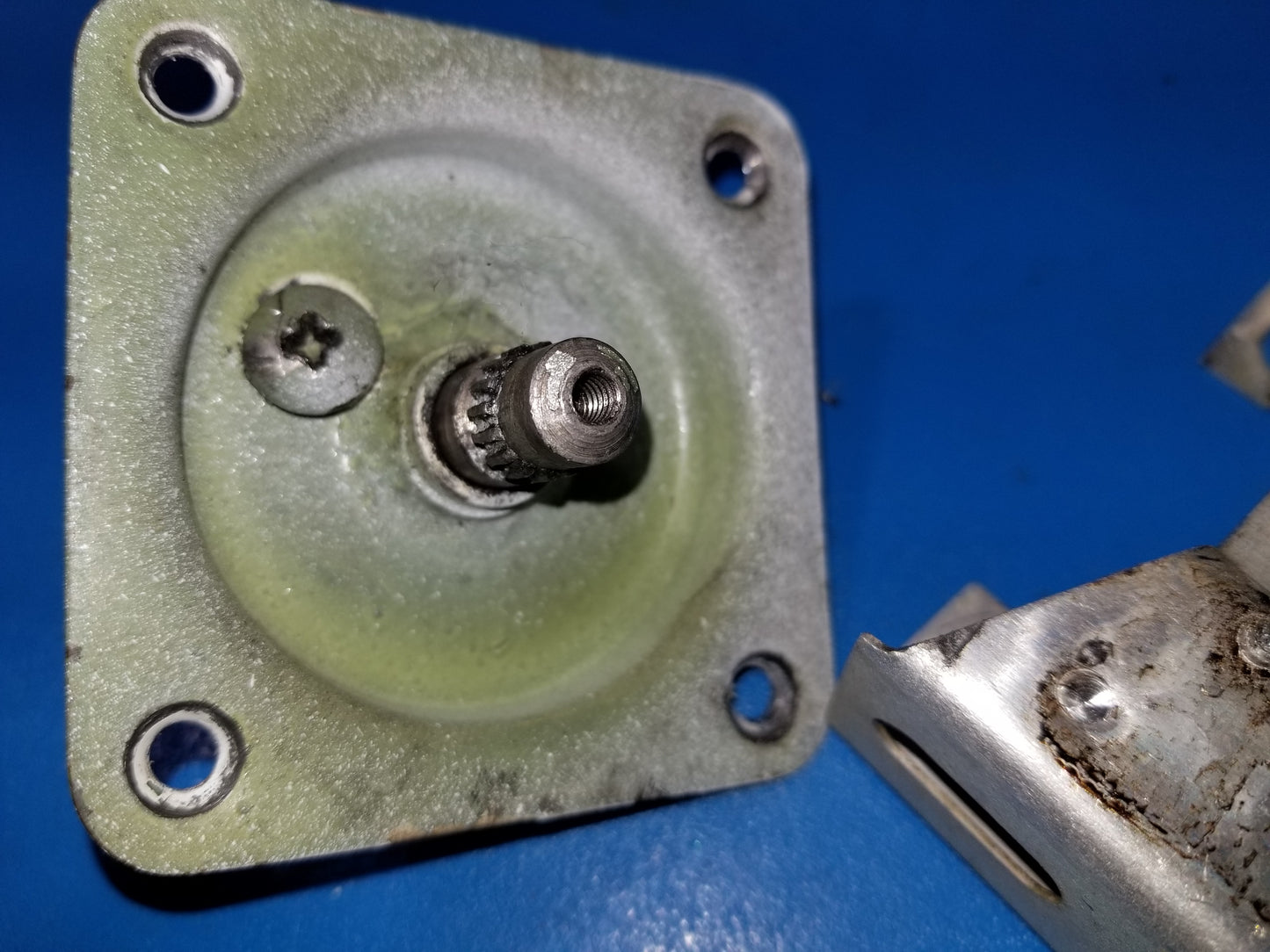 Door Handle Shaft Assembly - Cessna - C-FKXV