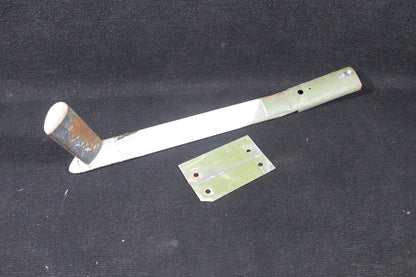 Step Assy - Pilots Side LH - Grumman - C-GEAB