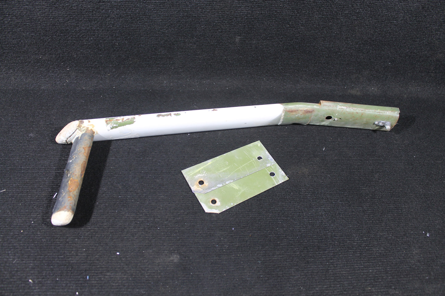 Step Assy - Pilots Side LH - Grumman - C-GEAB