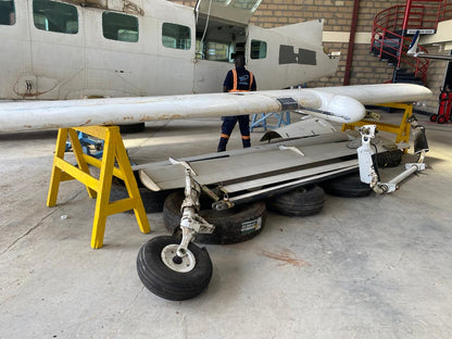 RH Wing - Cessna Caravan 208B - 5Y-ZBW