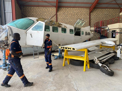 RH Wing - Cessna Caravan 208B - 5Y-ZBW