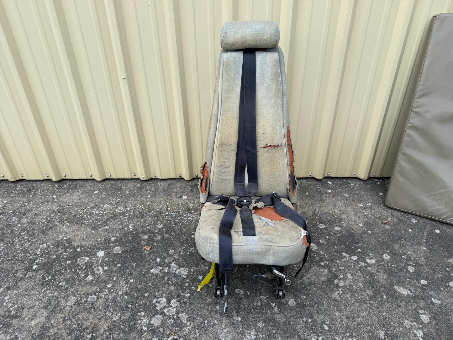 Seat Assembly - Crew Seat - Cessna 208B Caravan