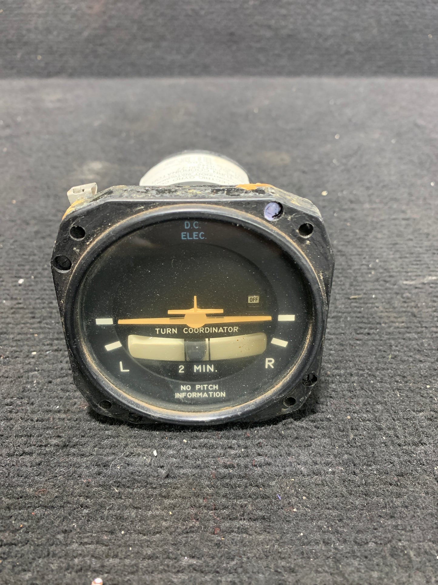 Turn Coordinator - Mid Continent - 5H-NWA