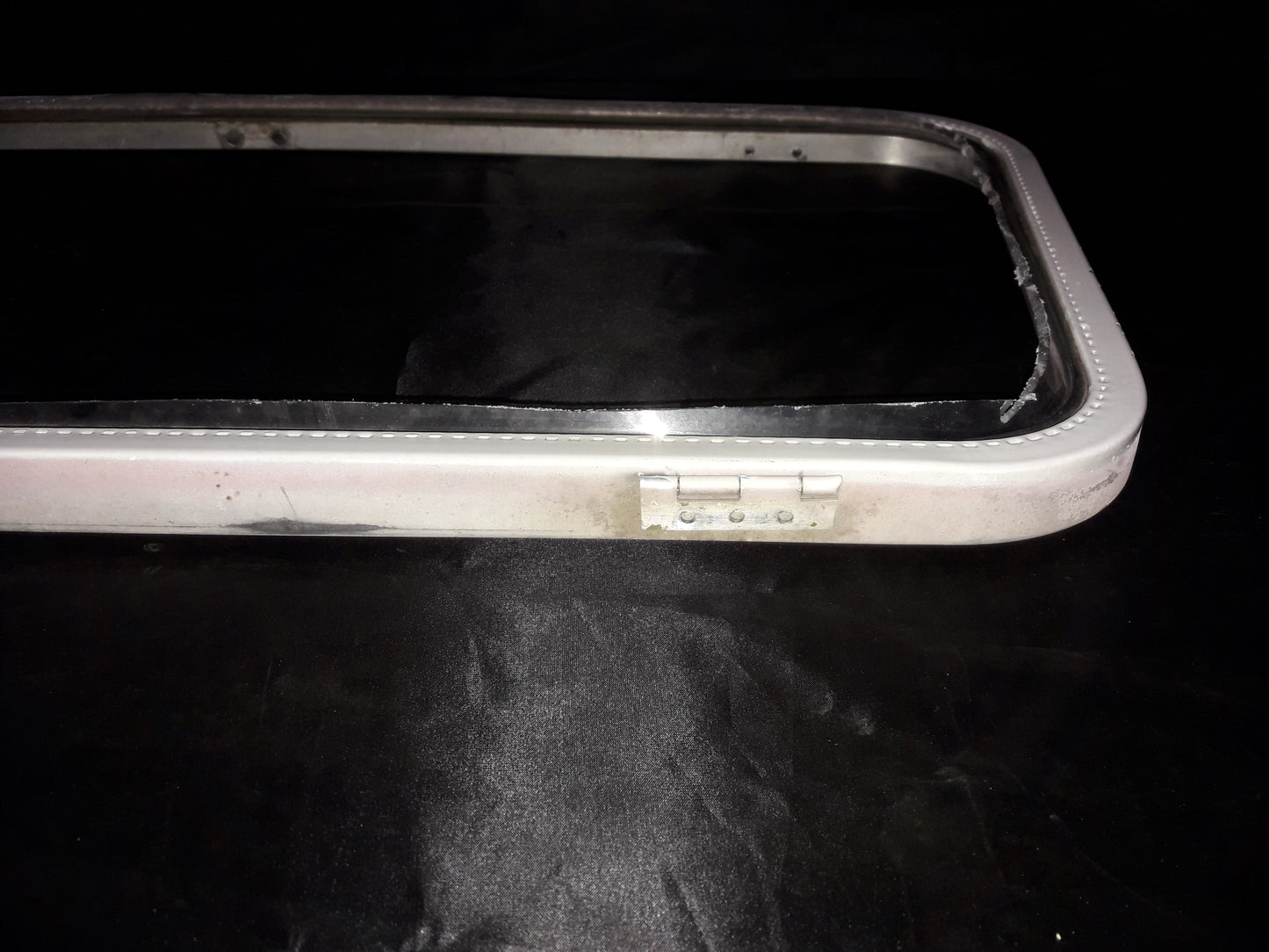 Cabin Door Window Frame LH - Cessna - C-FCDN