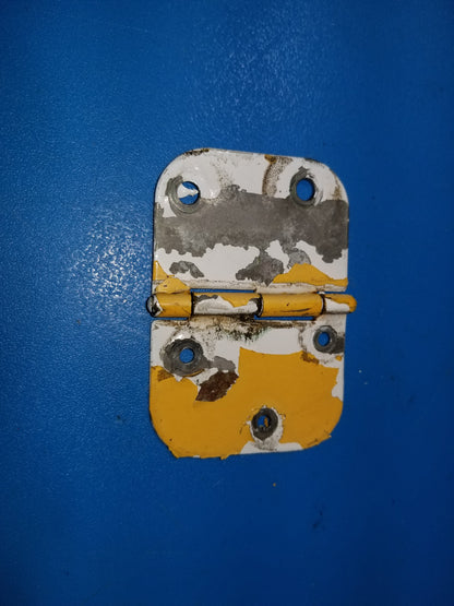 Door Hinge Lower - LH - Cessna - C-FKXV