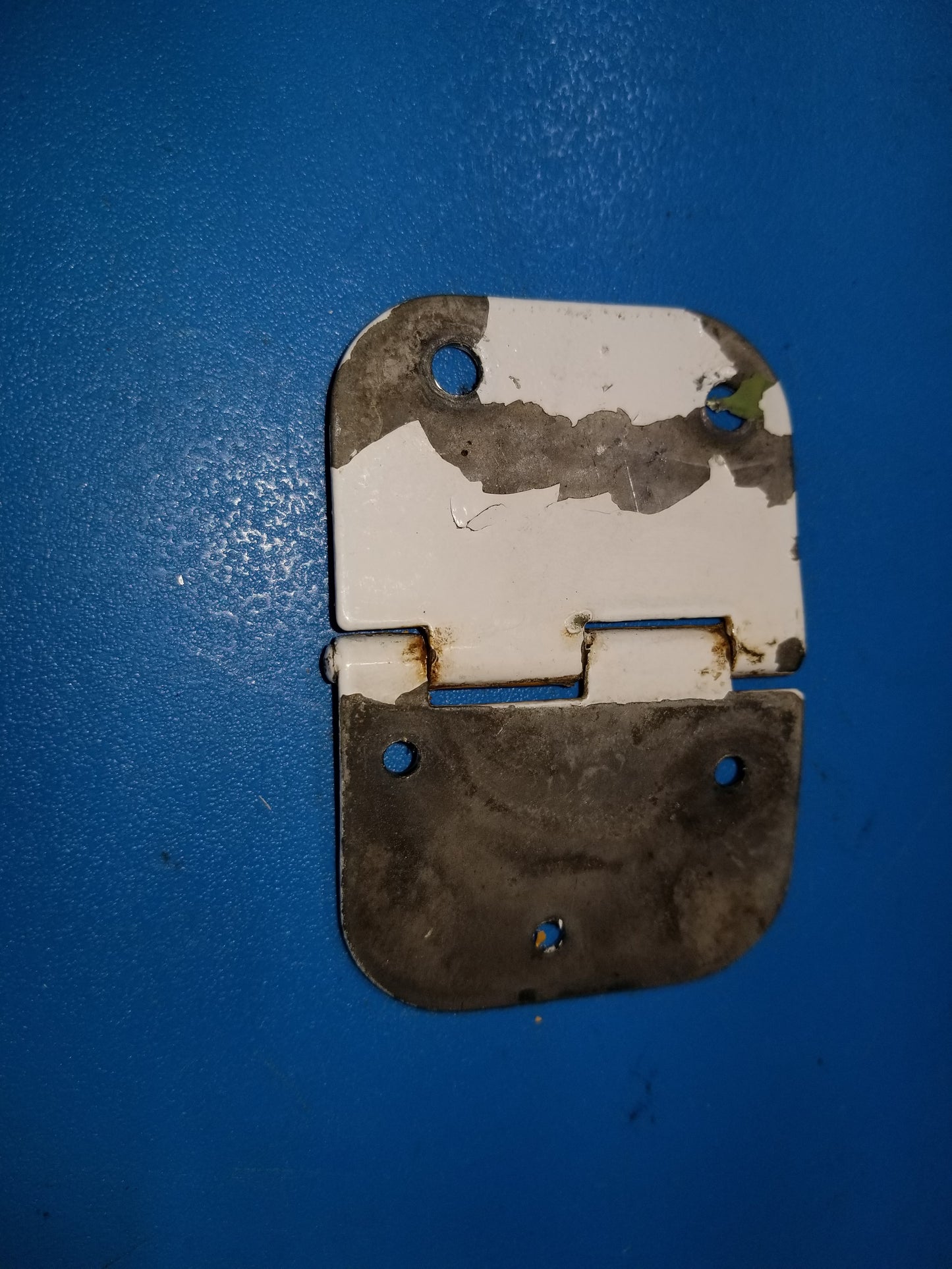 Door Hinge Lower - LH - Cessna - C-FKXV