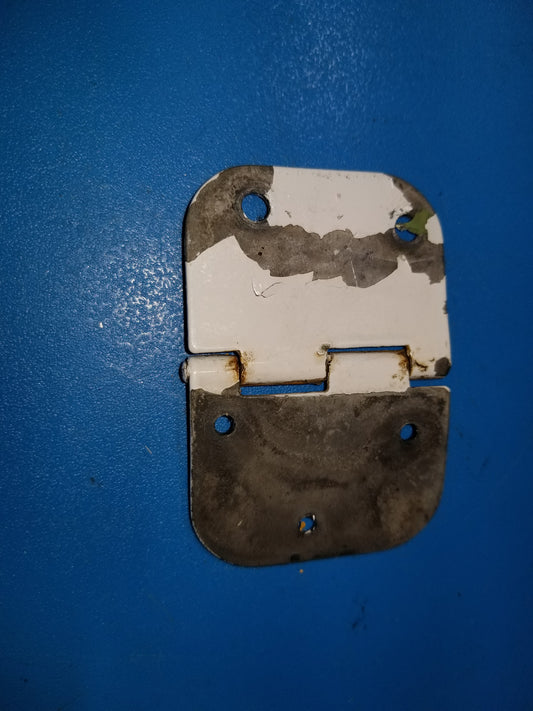 Door Hinge Lower - LH - Cessna - C-FKXV