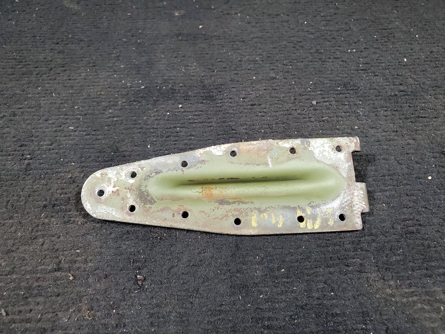 Door Hinge Lower Aft - LH - Cessna - C-GHBM