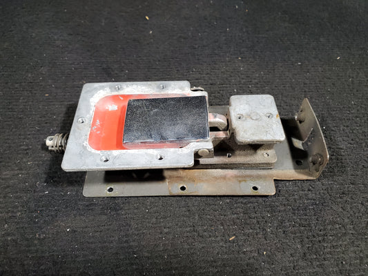 Door Latch Assy - RH - Cessna - C-GHBM