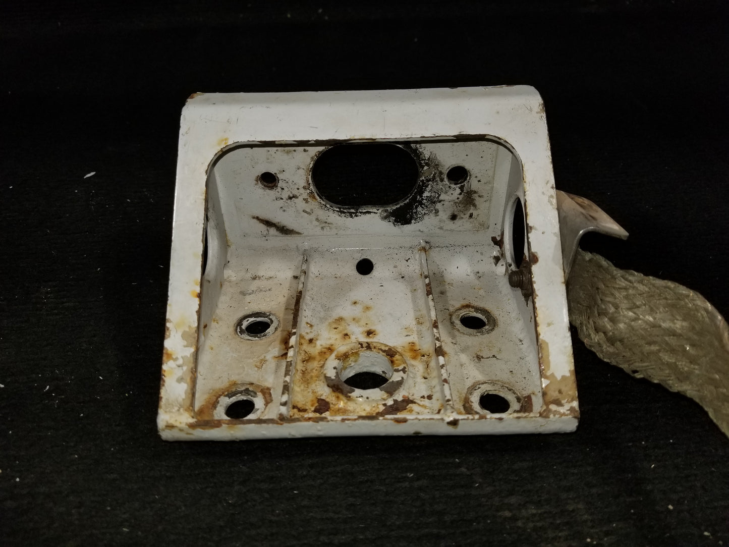 Engine Mount, Center - Cessna - 5Y-BUC